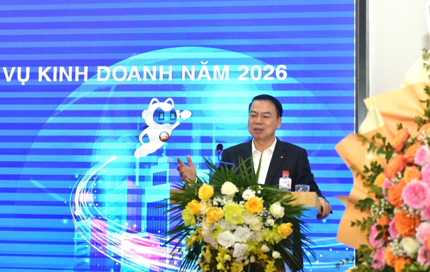 Thu truong BTC Chi phat bieu tai Hoi nghi